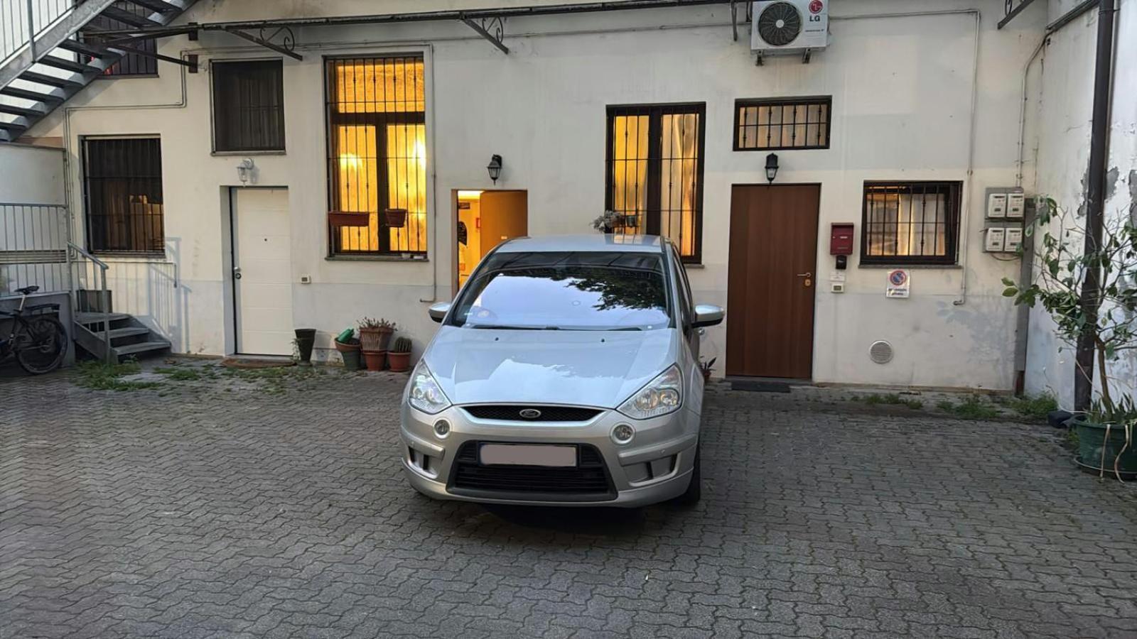 La Casa Nel Cortile-Free Parking Appartement Milaan Buitenkant foto